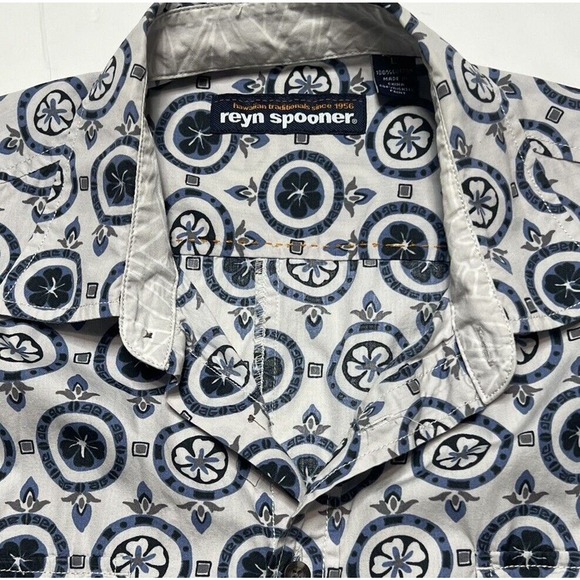 Reyn Spooner Mens Large Blue Palekaula Silver Button down Short Sleeve Shirt - Picture 6 of 7